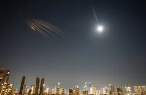 الحرس الثوري: وجهنا ضربات صاروخية مشتركة مع حزب الله على الجليل والجولان وحيفا والقواعد الأميركية